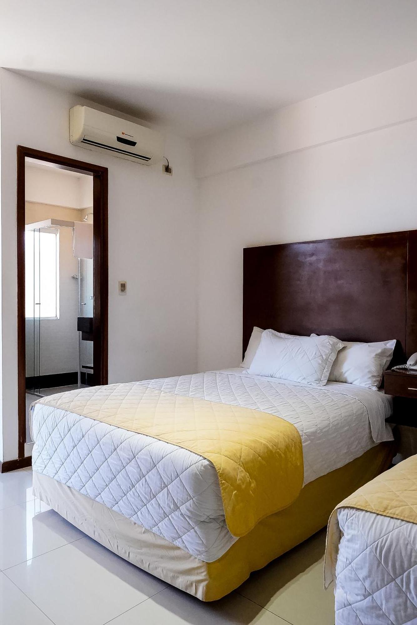 Prince Hotel Santa Cruz de La Sierra Buitenkant foto