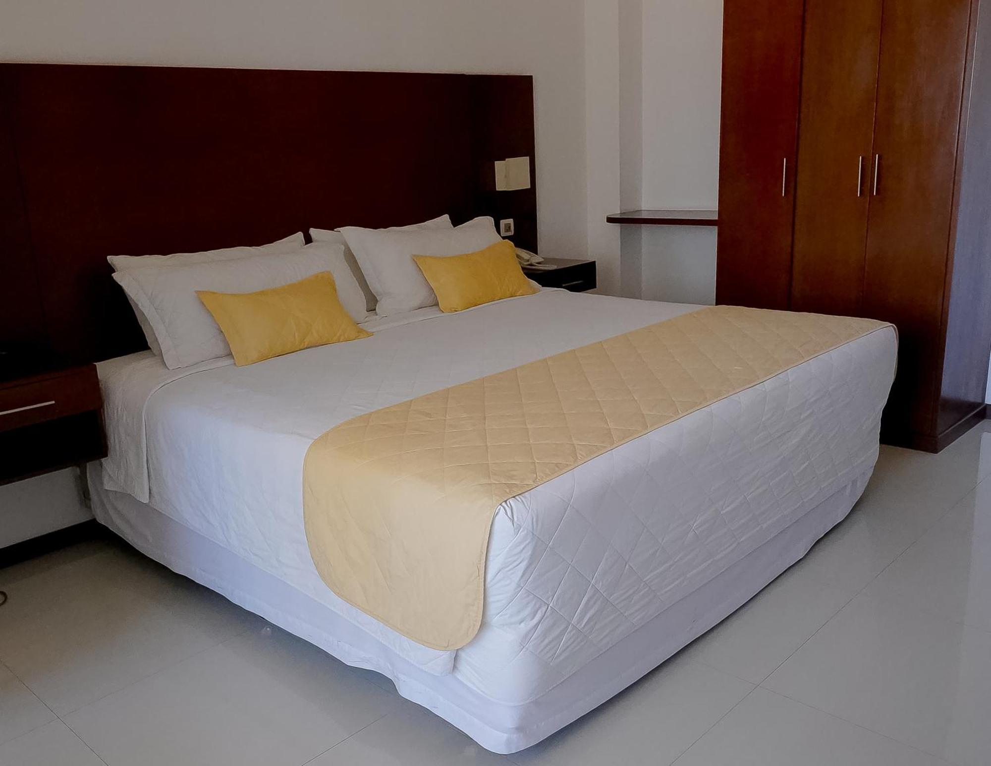 Prince Hotel Santa Cruz de La Sierra Buitenkant foto